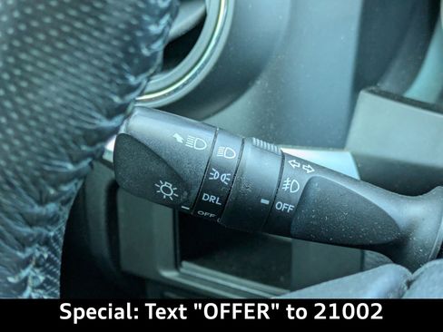 Used 2017 Toyota Tacoma SR5 w/ Tow Package image 30