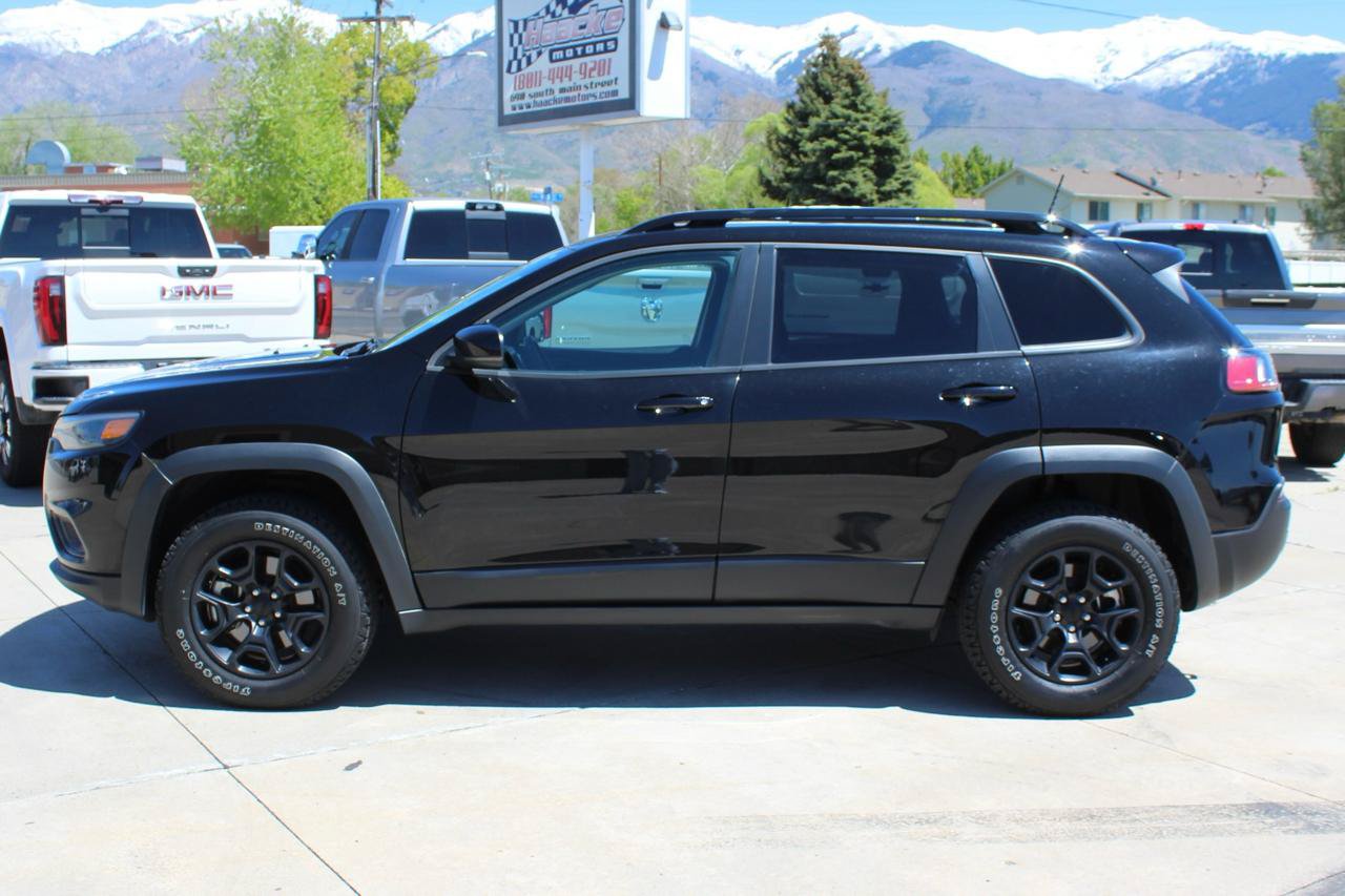 Used 2022 Jeep Cherokee Latitude w/ Sun & Sound Group AWD/4WD image 12