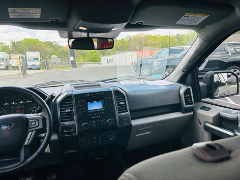 Used 2018 Ford F150 XLT w/ Equipment Group 301A Mid image 23