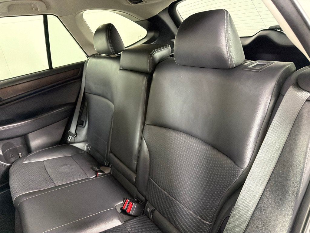 Used 2015 Subaru Outback 2.5i Limited AWD/4WD image 20