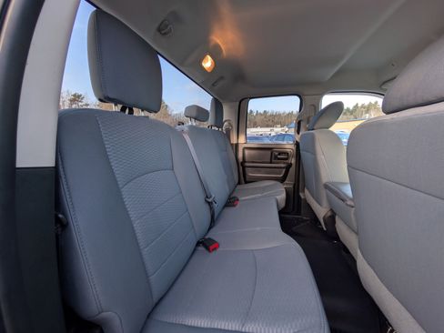 Used 2019 RAM 1500 Express w/ Express Value Package image 38