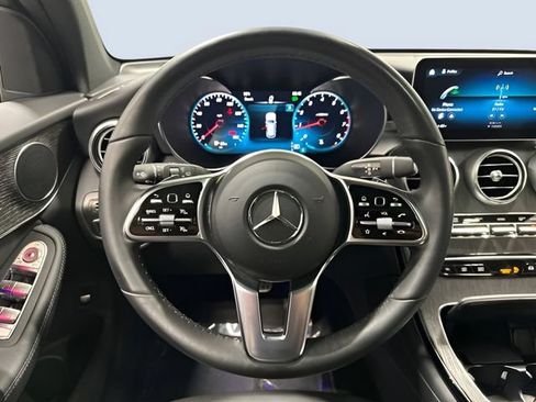 Used 2022 Mercedes-Benz GLC 300 4MATIC image 16