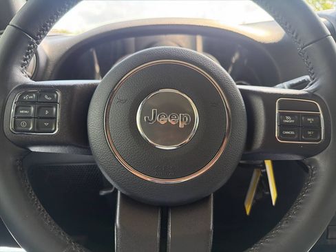 Used 2018 Jeep Wrangler Unlimited Sport S AWD/4WD image 11