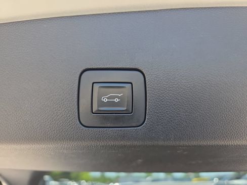Certified 2023 Buick Encore GX Select w/ Sport Touring Package FWD image 13