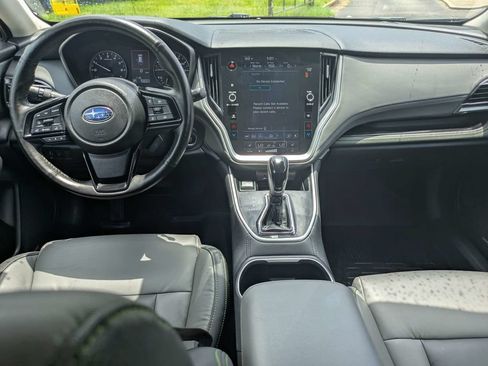 Used 2025 Subaru Outback Onyx Edition AWD/4WD image 16