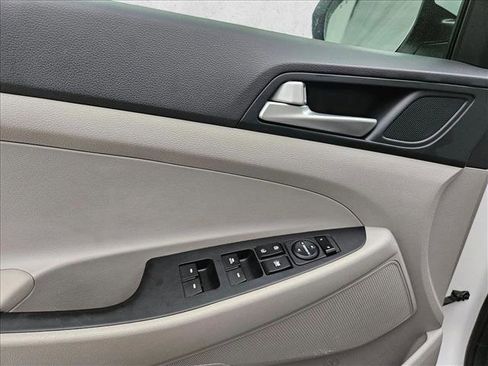 Used 2020 Hyundai Tucson SEL FWD image 27