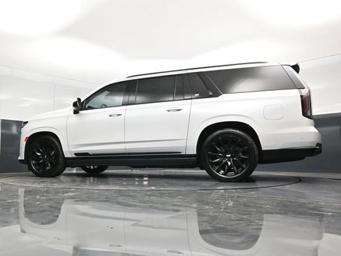 Used 2023 Cadillac Escalade ESV Sport Platinum w/ LPO, ONYX Package AWD/4WD image 70