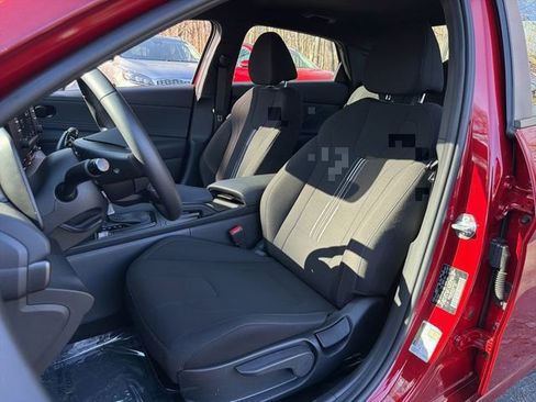 Certified 2025 Hyundai Elantra Sport image 16