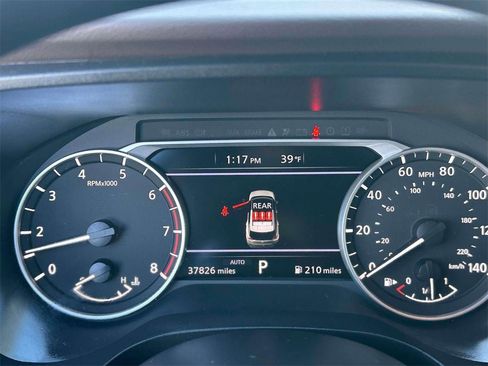 Certified 2023 Nissan Rogue S image 24