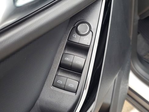 New 2026 Chevrolet Equinox LT w/ Midnight Edition FWD image 15