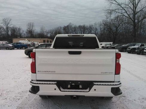 Used 2022 Chevrolet Silverado 1500 Custom image 3