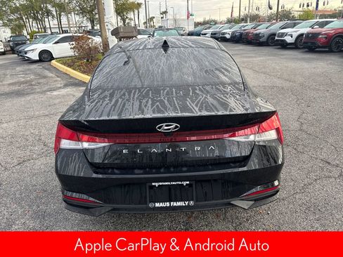 Used 2023 Hyundai Elantra SEL image 7