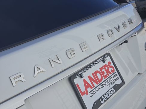 Used 2016 Land Rover Range Rover Supercharged image 12