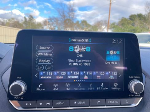 Used 2025 Nissan Sentra SV image 21