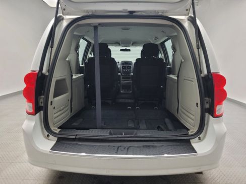 Used 2016 Dodge Grand Caravan American Value Package image 29
