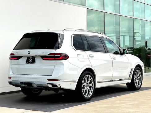 New 2026 BMW X7 xDrive40i image 4