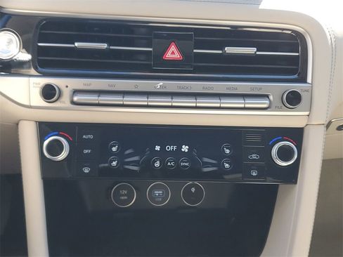 New 2026 Genesis G70 2.5T Prestige image 29