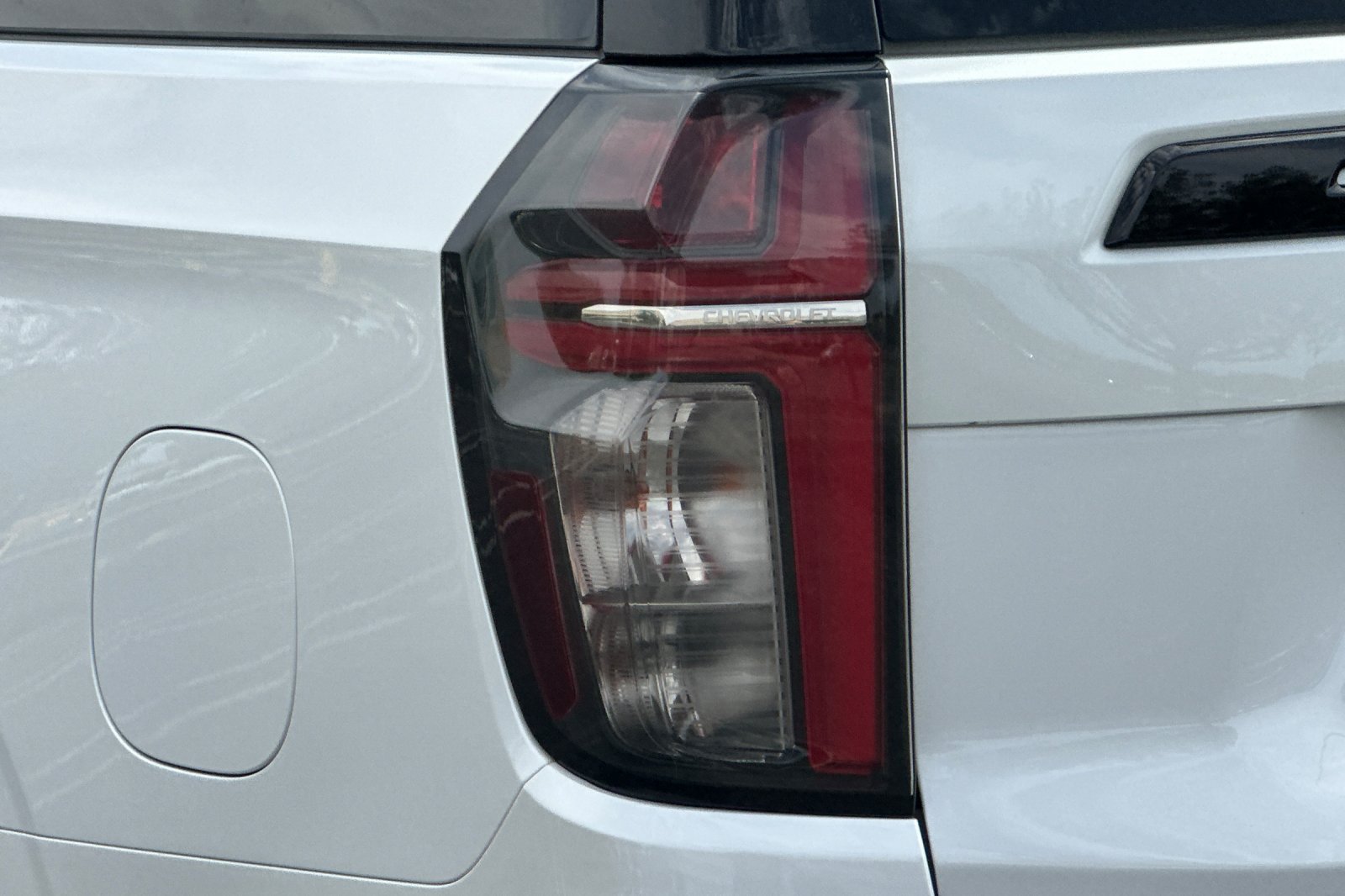 Used 2024 Chevrolet Suburban RST w/ Luxury Package AWD/4WD image 47