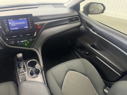Used 2023 Toyota Camry LE FWD image 18