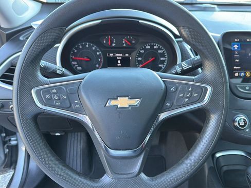 Used 2023 Chevrolet Malibu LT FWD image 19