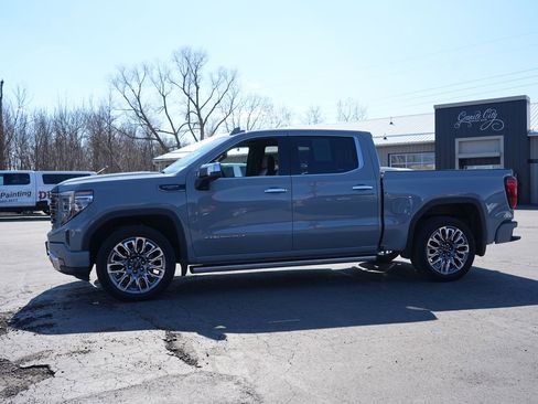 Used 2025 GMC Sierra 1500 Denali Ultimate AWD/4WD image 6