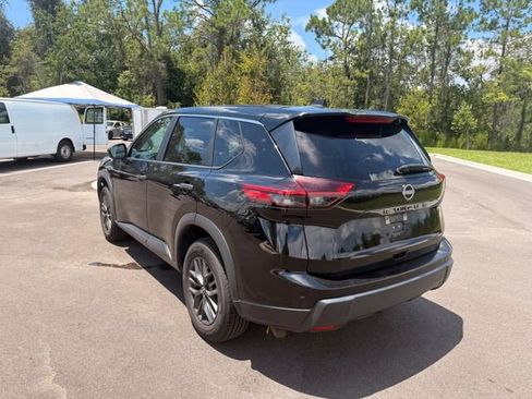 Used 2024 Nissan Rogue S FWD image 15