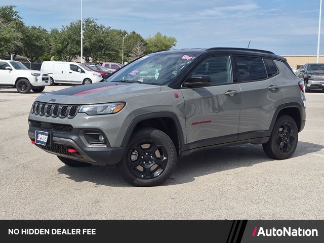 Used 2024 Jeep Compass Trailhawk AWD/4WD image 1