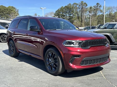 Used 2025 Dodge Durango GT w/ Blacktop Package image 2