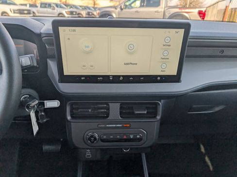 New 2026 Ford Maverick XL AWD/4WD image 13