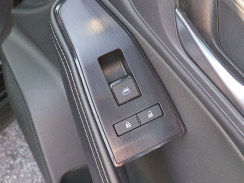 Certified 2024 Nissan Rogue SV AWD/4WD image 40