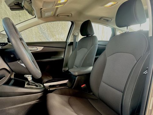 Certified 2023 Kia Forte LXS w/ LXS Technology Package image 13