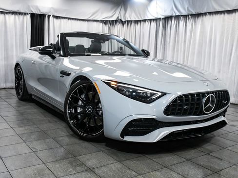Used 2025 Mercedes-Benz SL 43 AMG image 3
