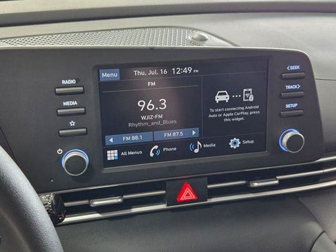 New 2026 Hyundai Elantra SE FWD image 18