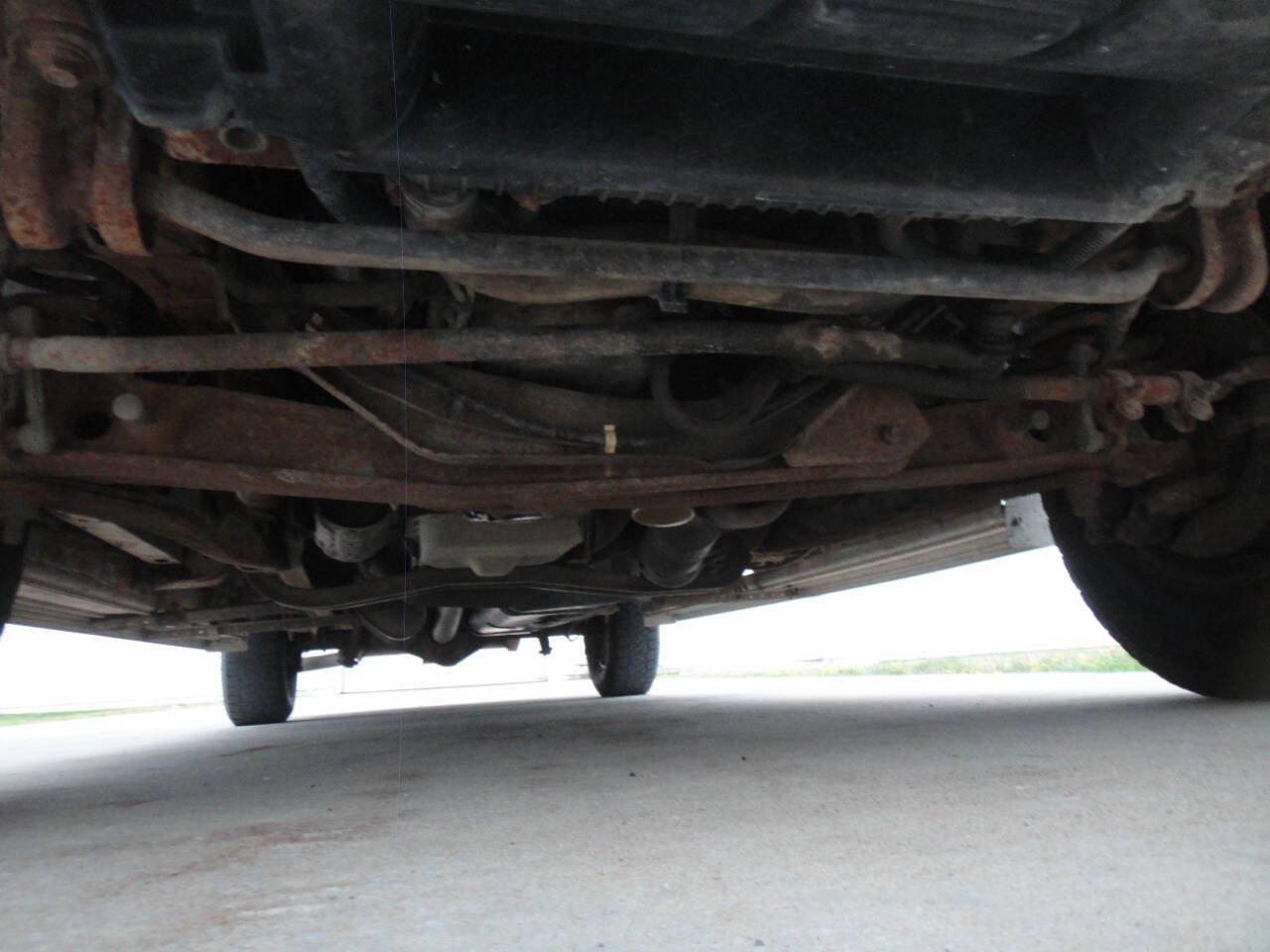 Used 2012 Ford E-350 and Econoline 350 XLT RWD image 24