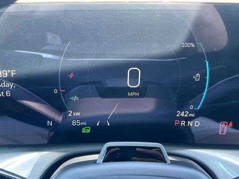 New 2026 Cadillac Vistiq Sport image 3