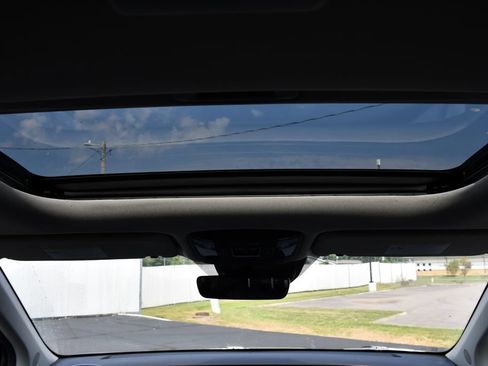 Used 2022 Kia Carnival SX Prestige FWD image 31