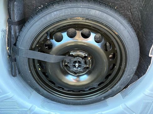 Used 2014 Chevrolet Cruze LT image 13