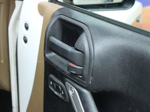 Used 2012 Jeep Wrangler Sahara w/ Dual Top Group AWD/4WD image 9