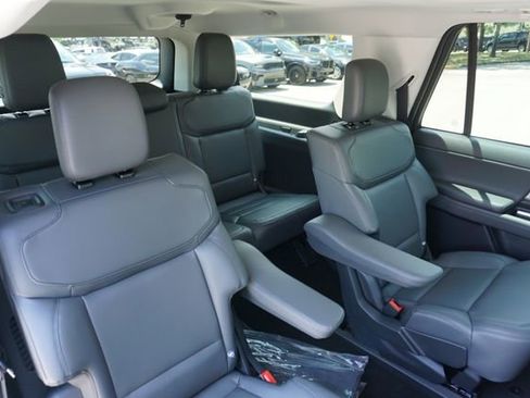 New 2026 Ford Expedition Max Active RWD image 24