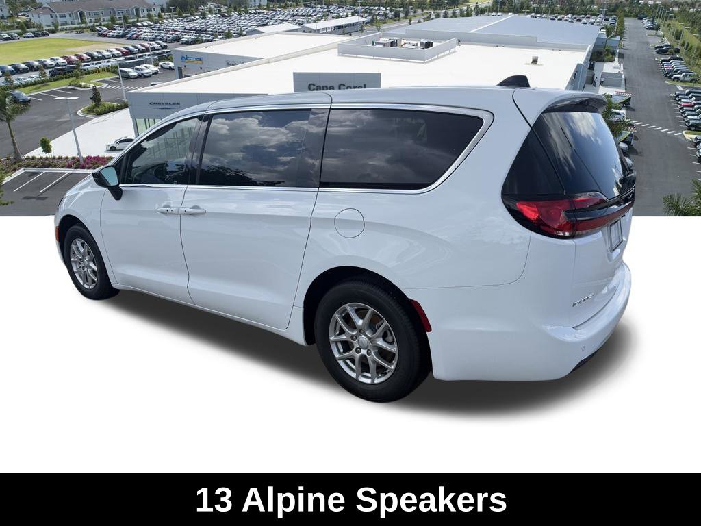 New 2027 Chrysler Pacifica Select w/ Family Tech Group FWD image 5