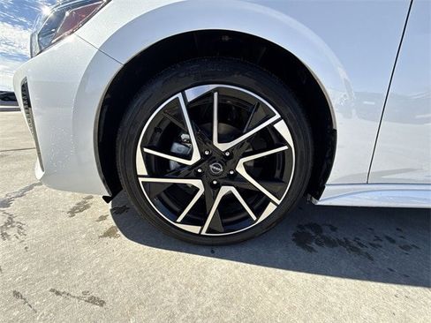 Used 2024 Nissan Sentra SR image 10