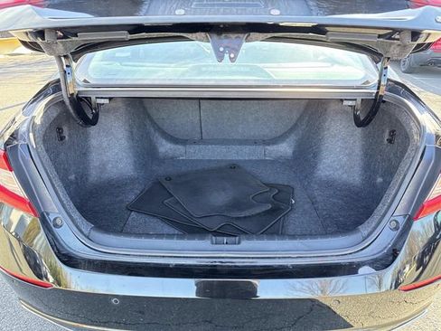 Used 2022 Honda Accord Touring image 12