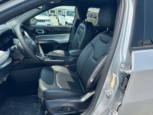 New 2026 Jeep Compass Limited AWD/4WD image 7