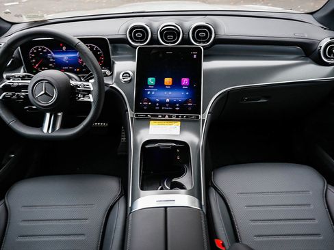 New 2025 Mercedes-Benz GLC 300 GLC 300 image 10