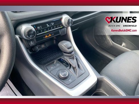 Used 2025 Toyota RAV4 LE image 27