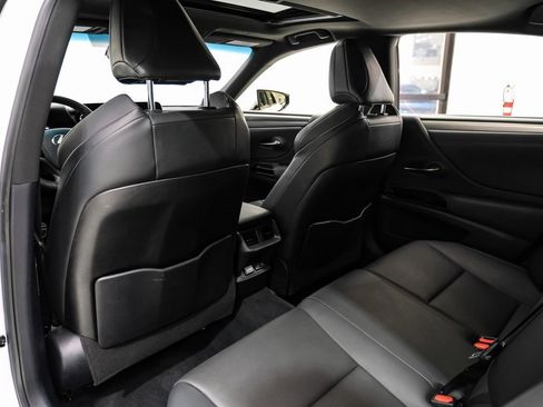 Used 2023 Lexus ES 350 F Sport image 32