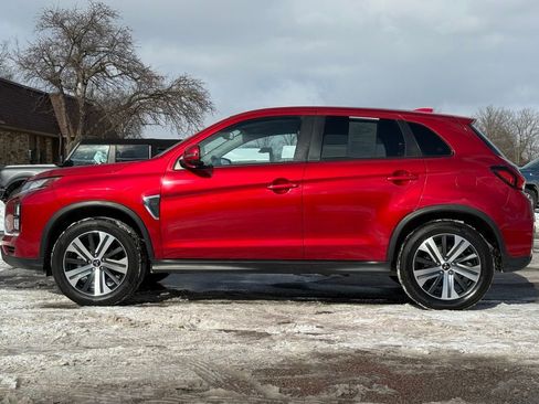 Used 2022 Mitsubishi Outlander Sport SE image 2