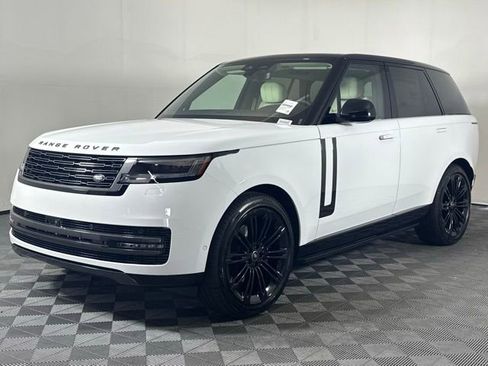 New 2025 Land Rover Range Rover SE image 2