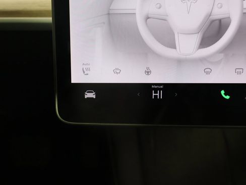 Used 2023 Tesla Model 3 Standard Range image 50