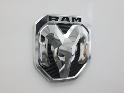 Used 2025 RAM ProMaster 2500 w/ Convenience Group FWD image 11